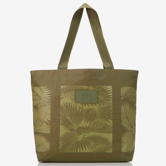 NEW Aloha Collection Day TripperLoulu by Sig Zane Limu On Olive Limited Rare